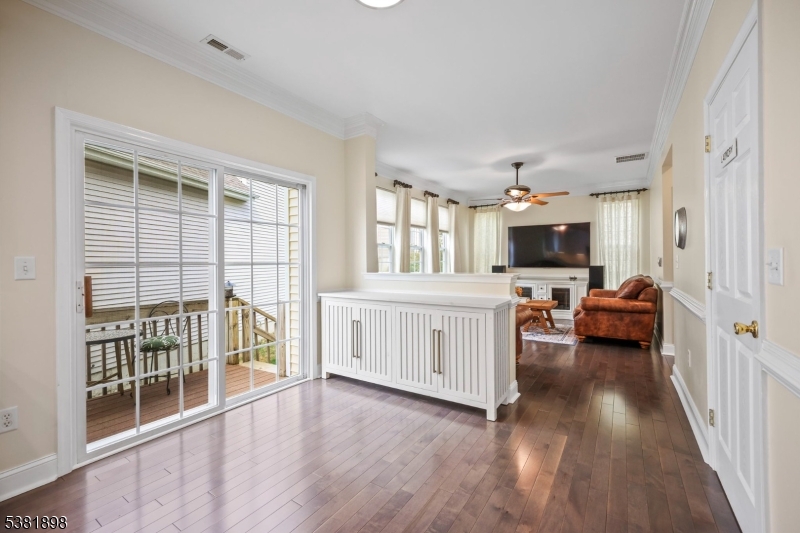 property viewer photo 11