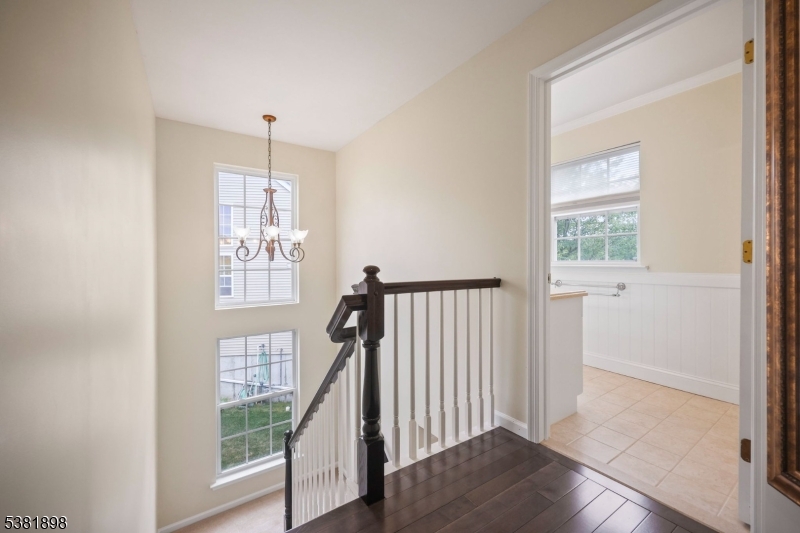 property viewer photo 15