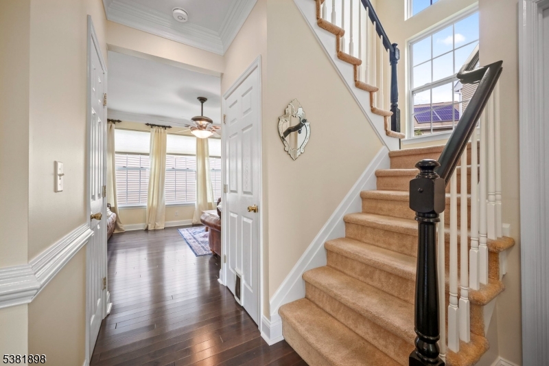 property viewer photo 3