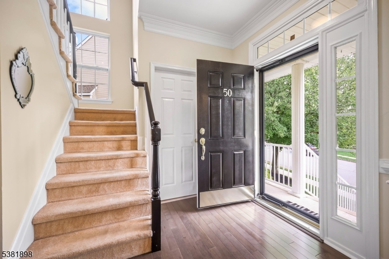 property viewer photo 4