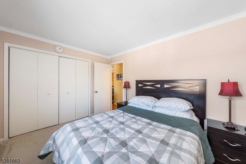 property viewer photo 12