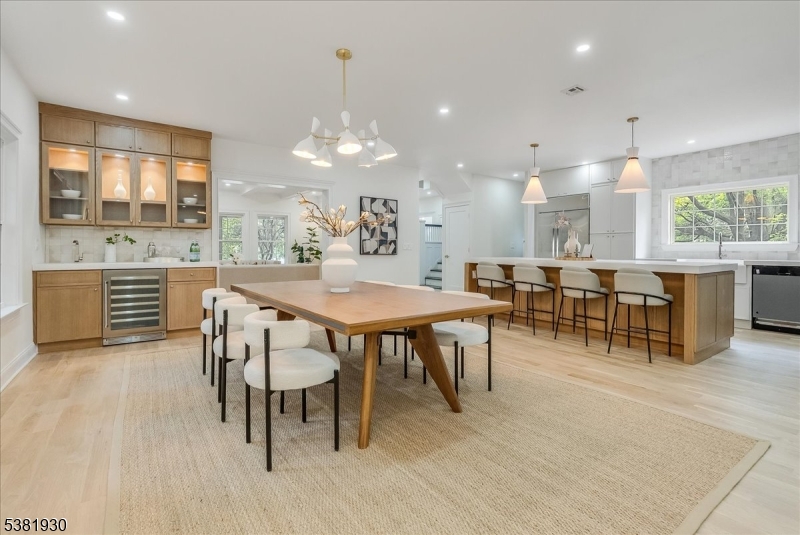 property viewer photo 8