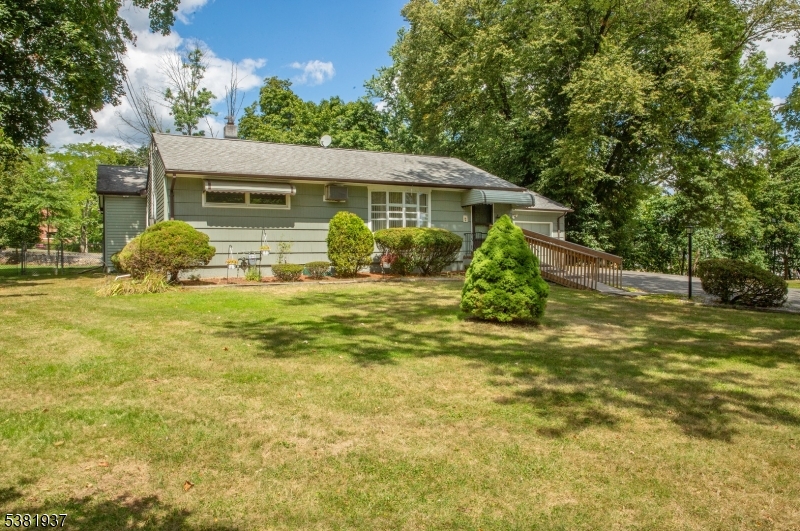 property viewer photo 1