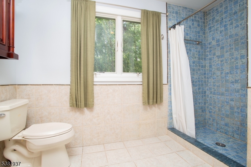 property viewer photo 28