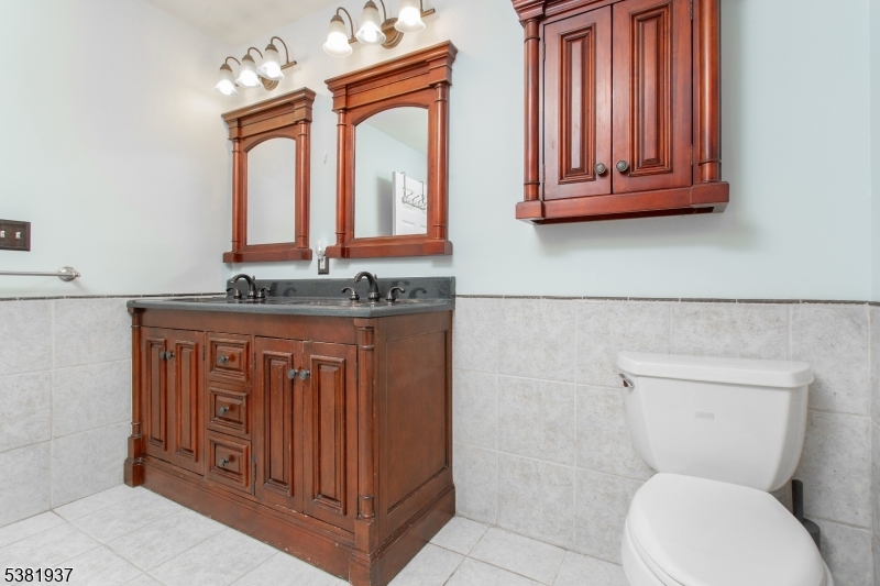 property viewer photo 29