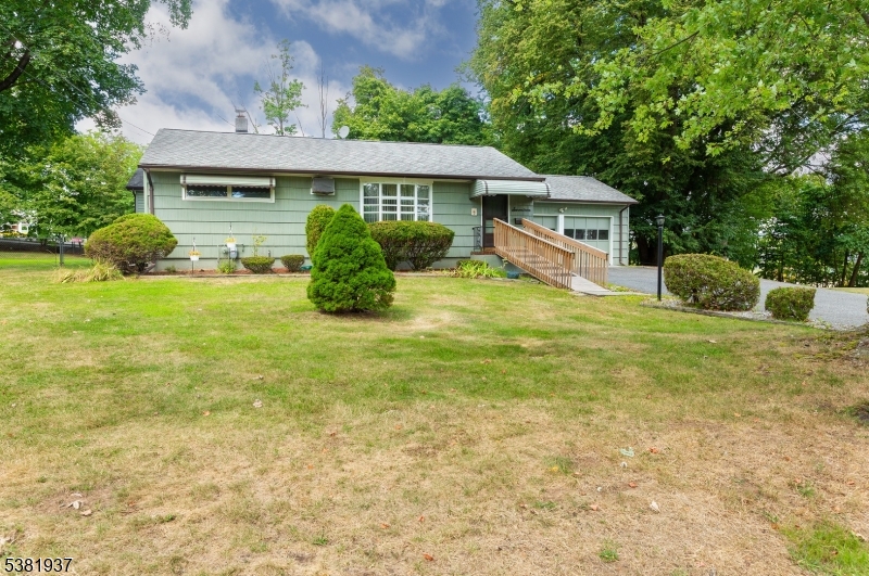property viewer photo 3