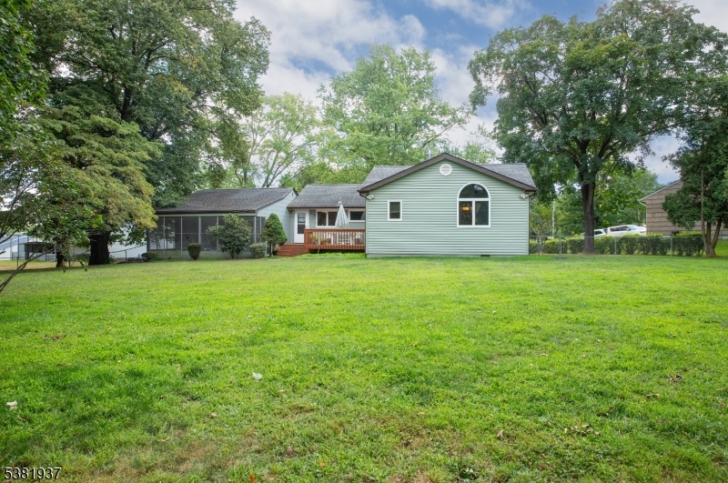 property viewer photo 36