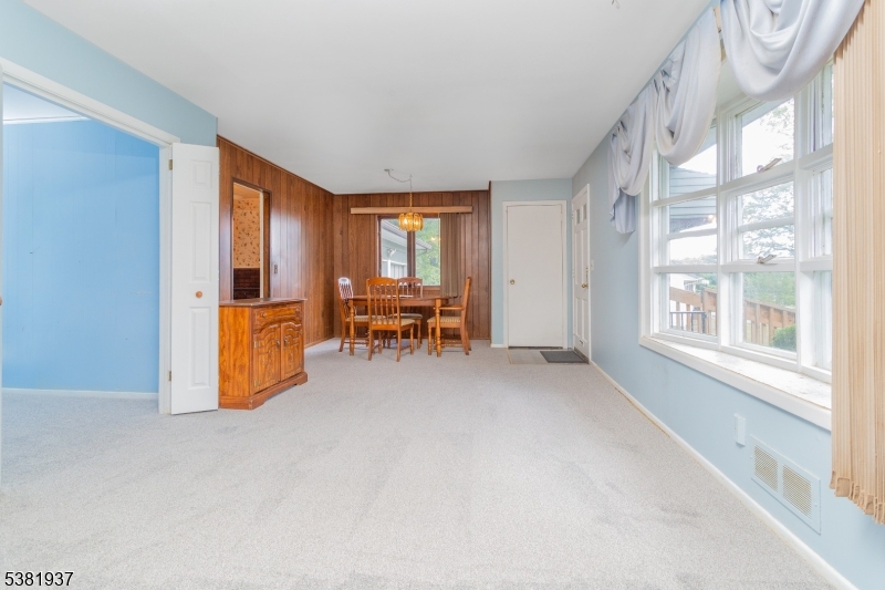 property viewer photo 5