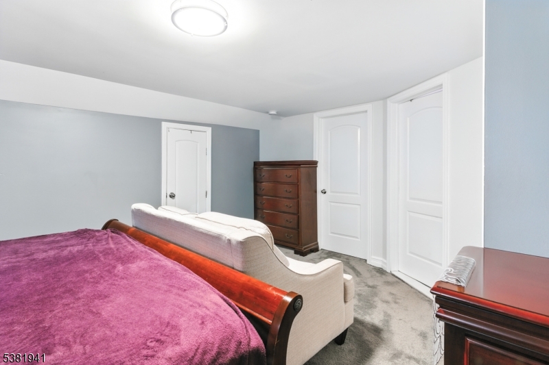 property viewer photo 14