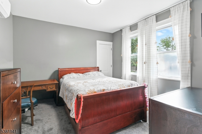 property viewer photo 8