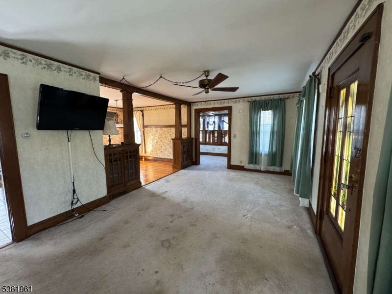property viewer photo 18