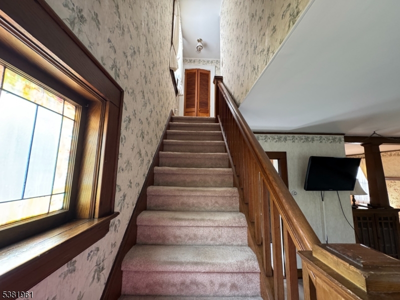 property viewer photo 24