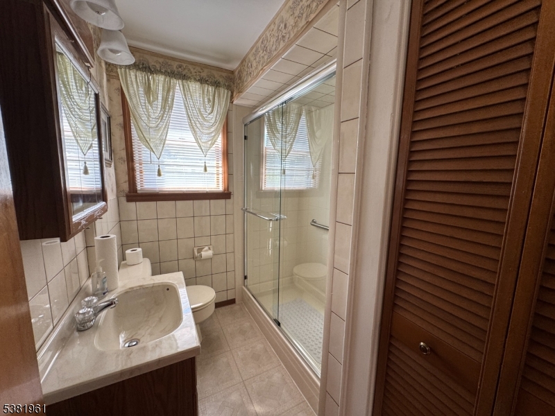 property viewer photo 26