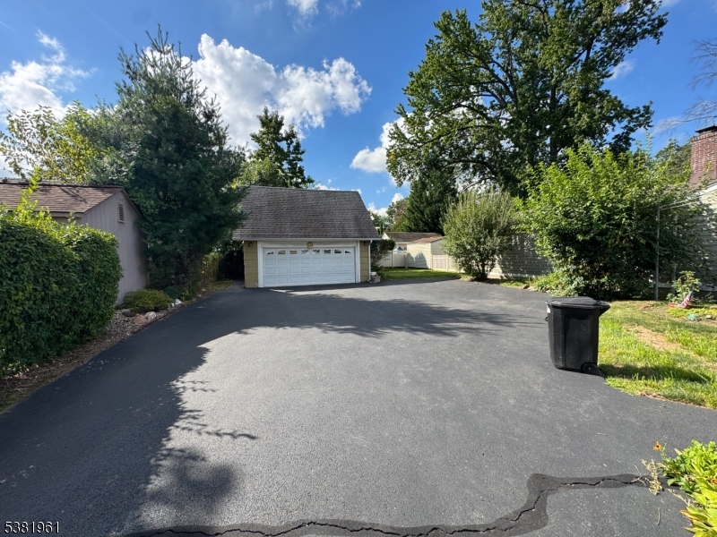 property viewer photo 4