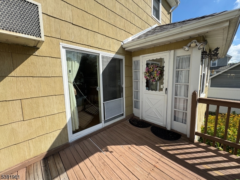 property viewer photo 7
