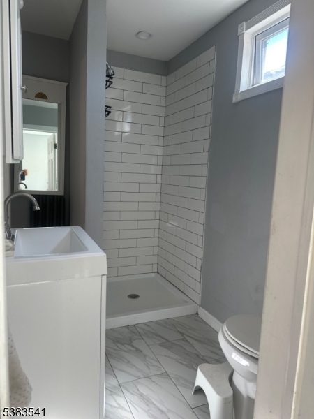property viewer photo 10