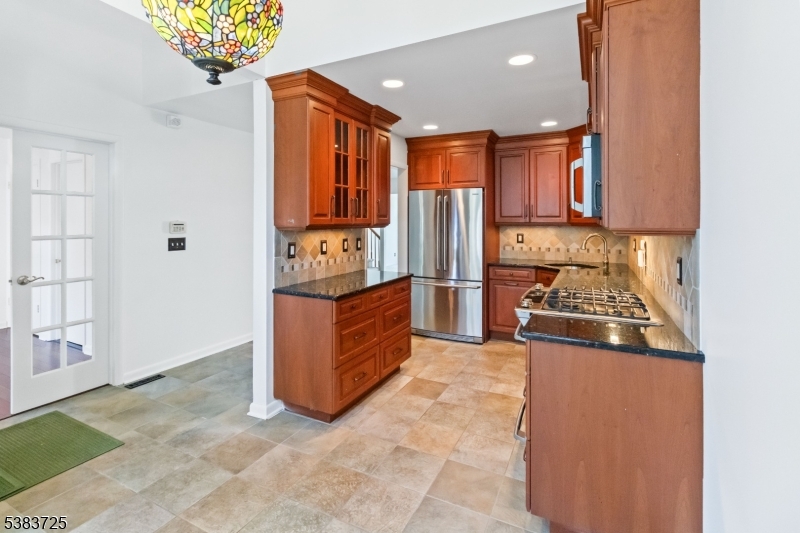 property viewer photo 12