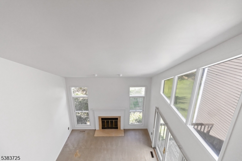 property viewer photo 23