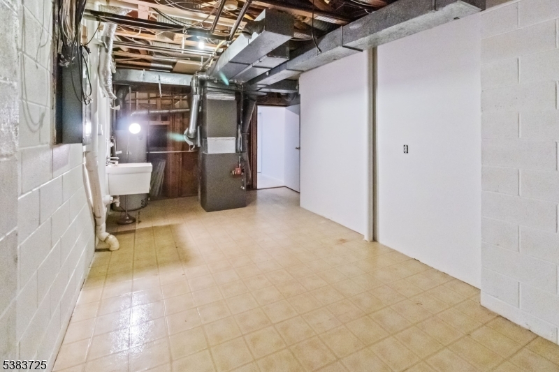 property viewer photo 28