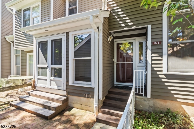 property viewer photo 36