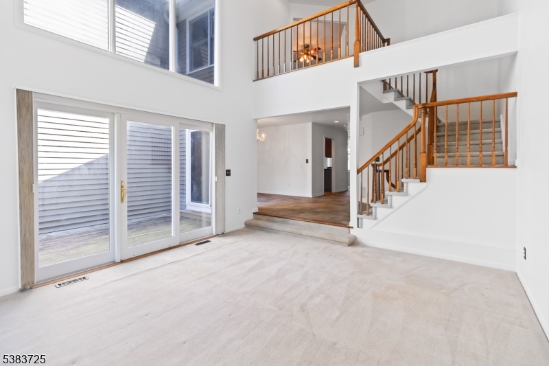 property viewer photo 5