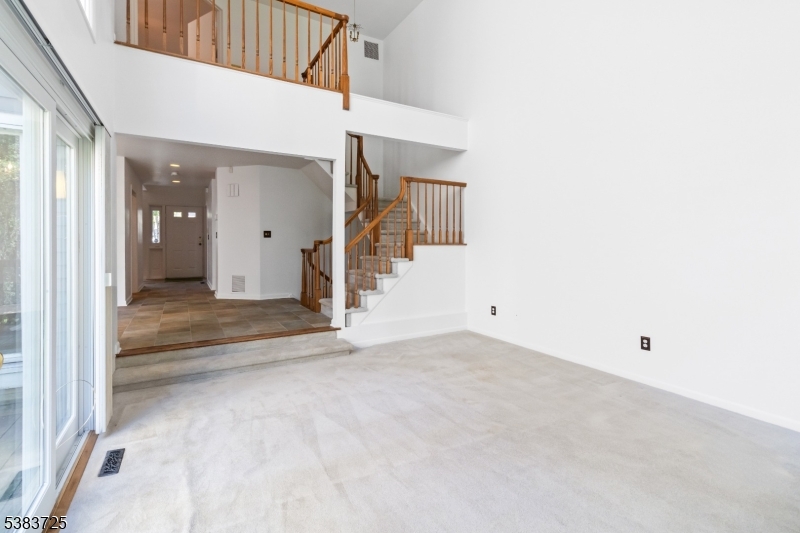 property viewer photo 6