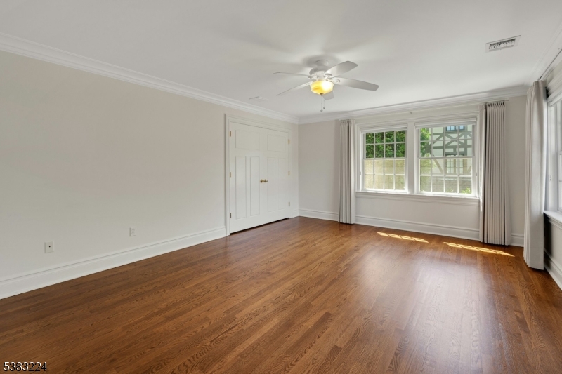 property viewer photo 21