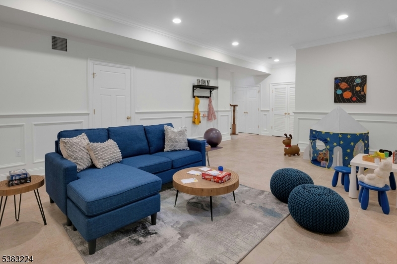 property viewer photo 28