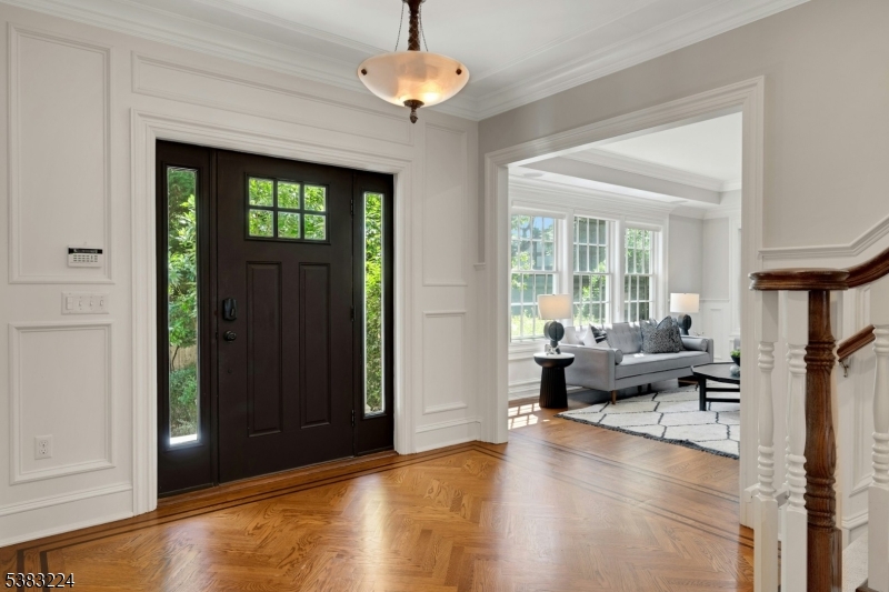 property viewer photo 3