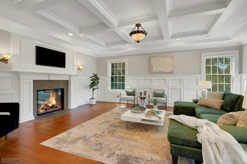 property viewer photo 7
