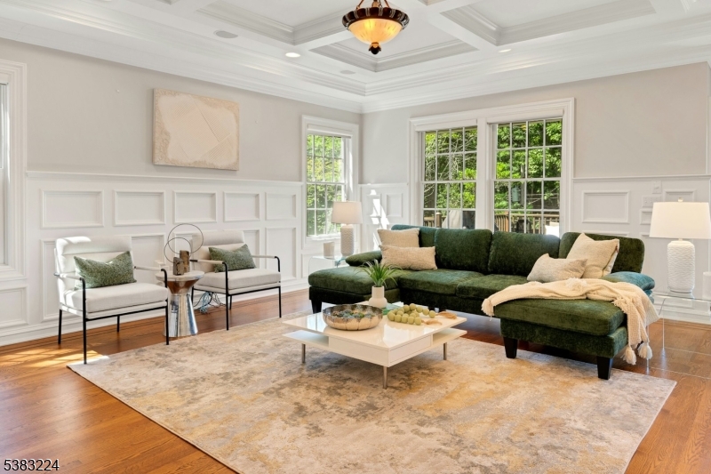 property viewer photo 8