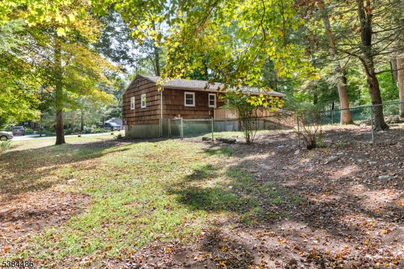 property viewer photo 25