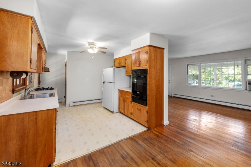 property viewer photo 8