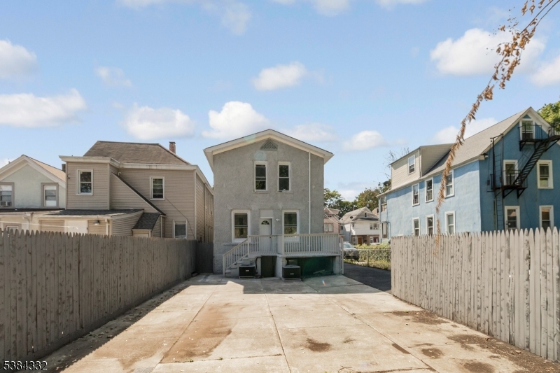 property viewer photo 5