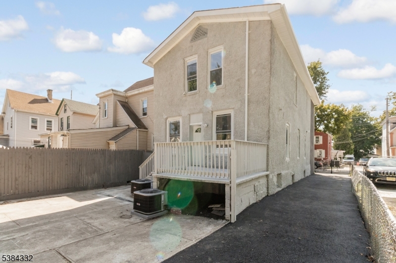 property viewer photo 6