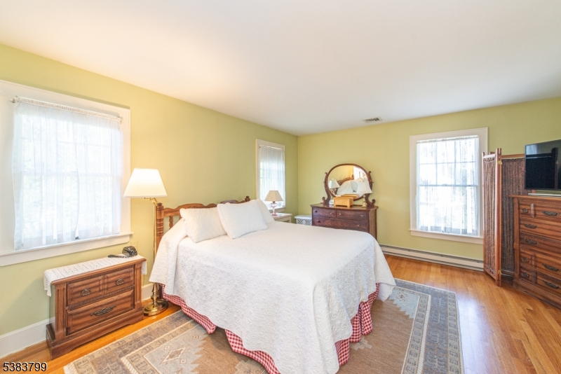 property viewer photo 10