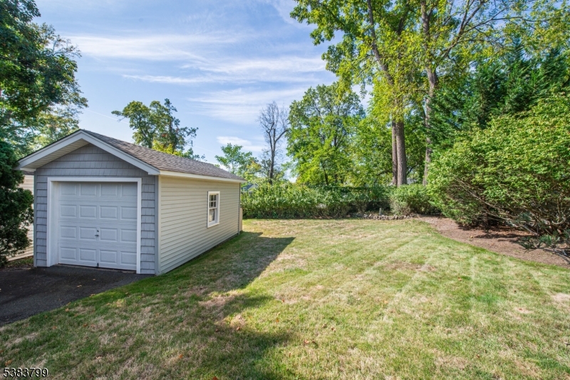 property viewer photo 20