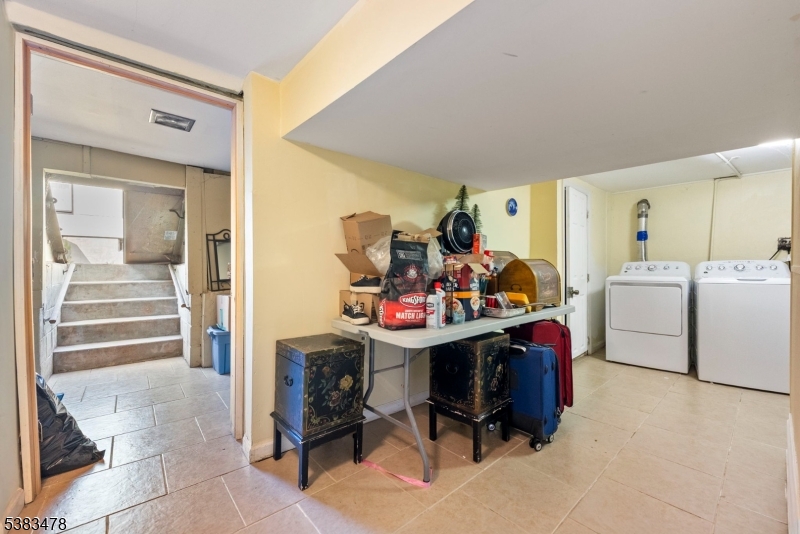 property viewer photo 13