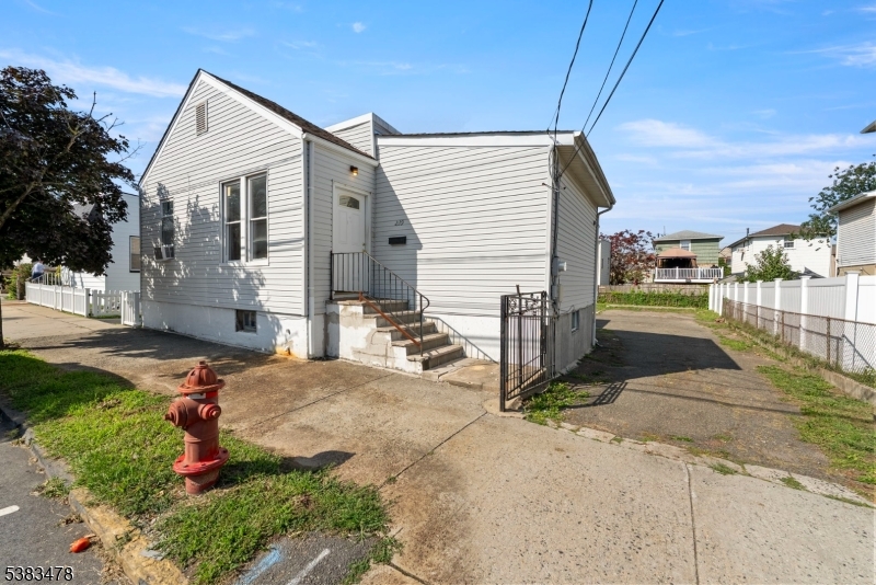 property viewer photo 15