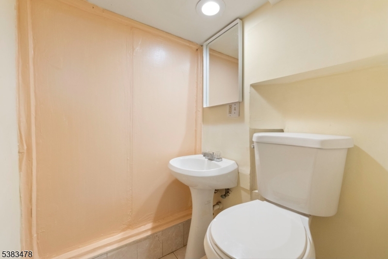 property viewer photo 9