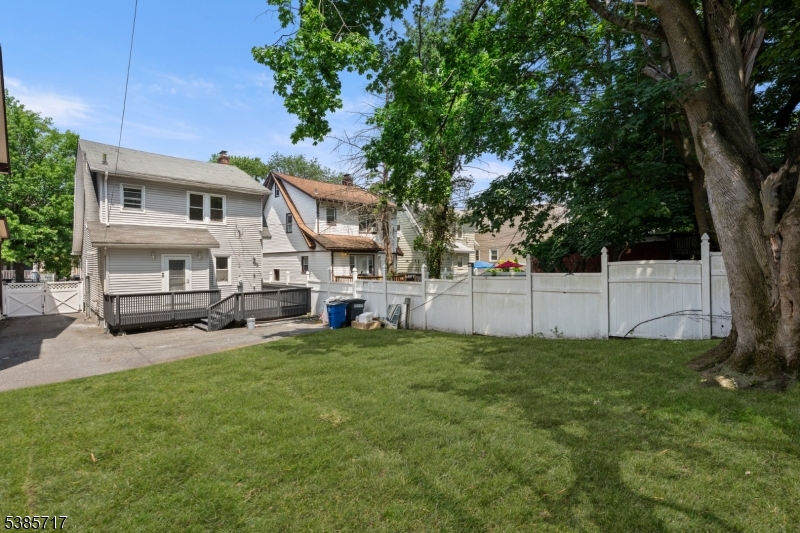 property viewer photo 25