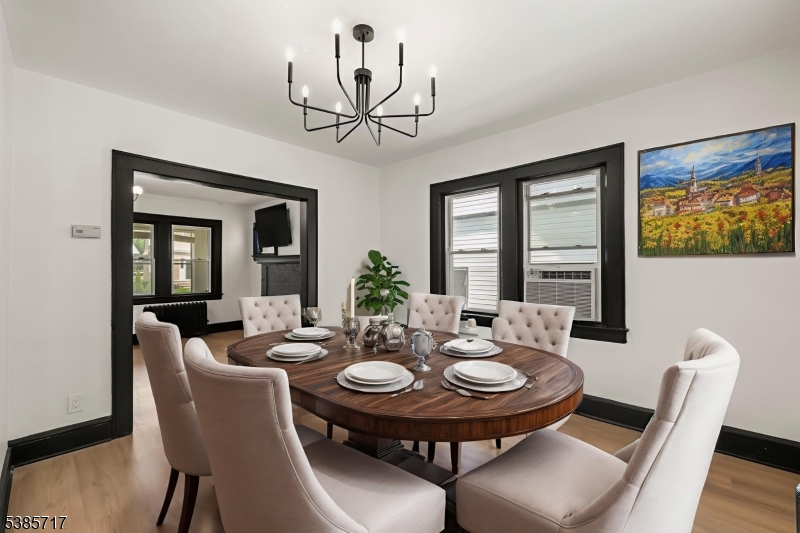 property viewer photo 7