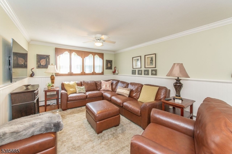 property viewer photo 12