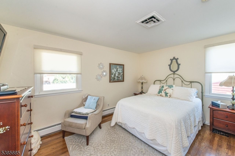 property viewer photo 14