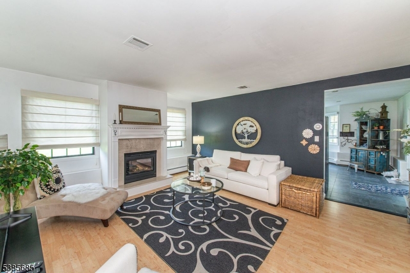 property viewer photo 21