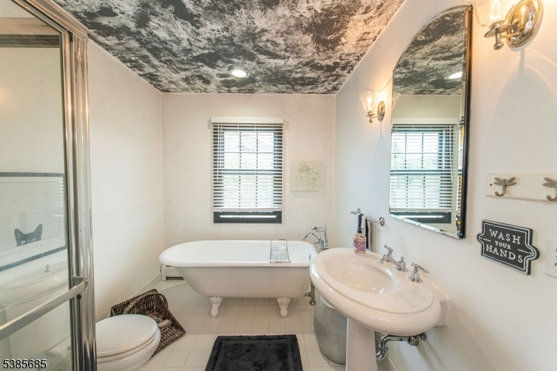 property viewer photo 25