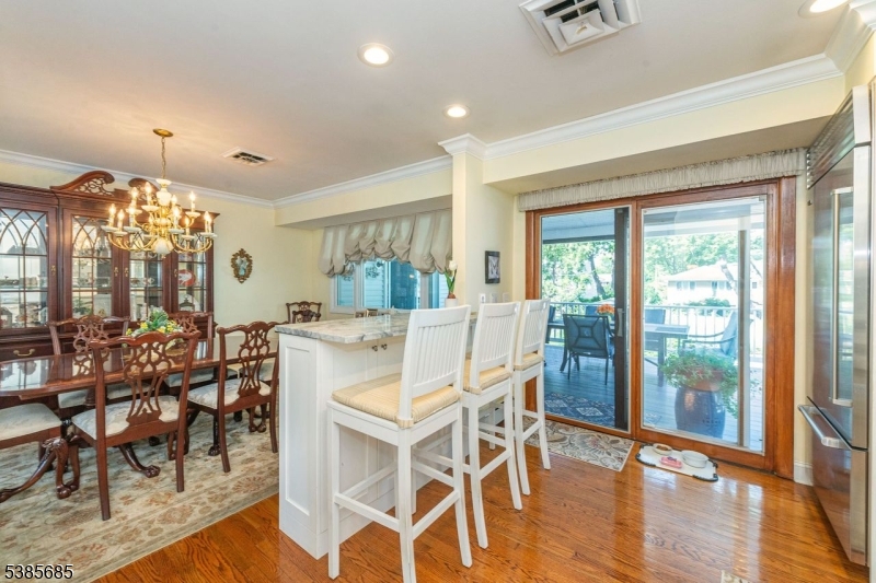 property viewer photo 3