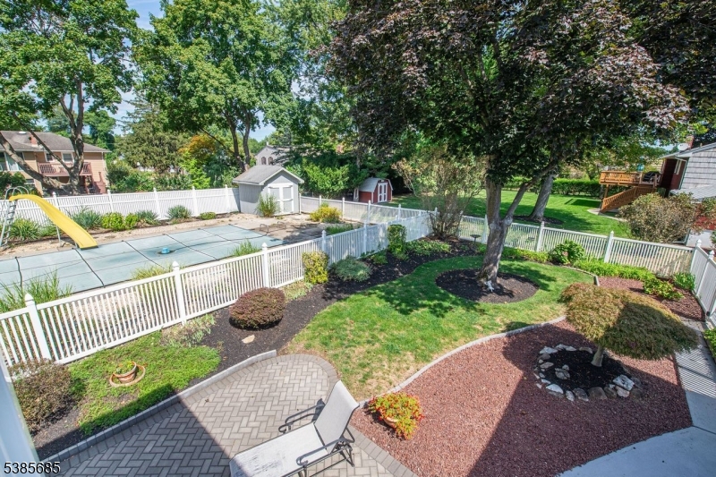 property viewer photo 38