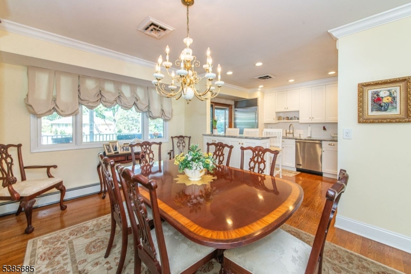 property viewer photo 5