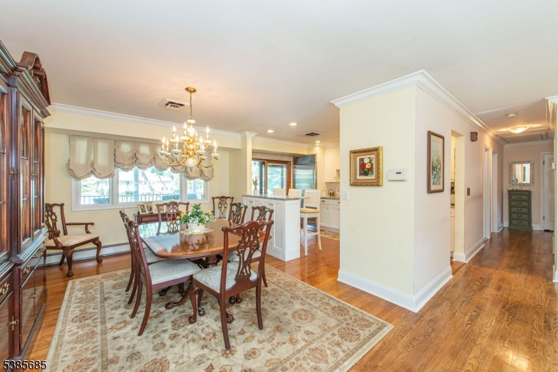 property viewer photo 6
